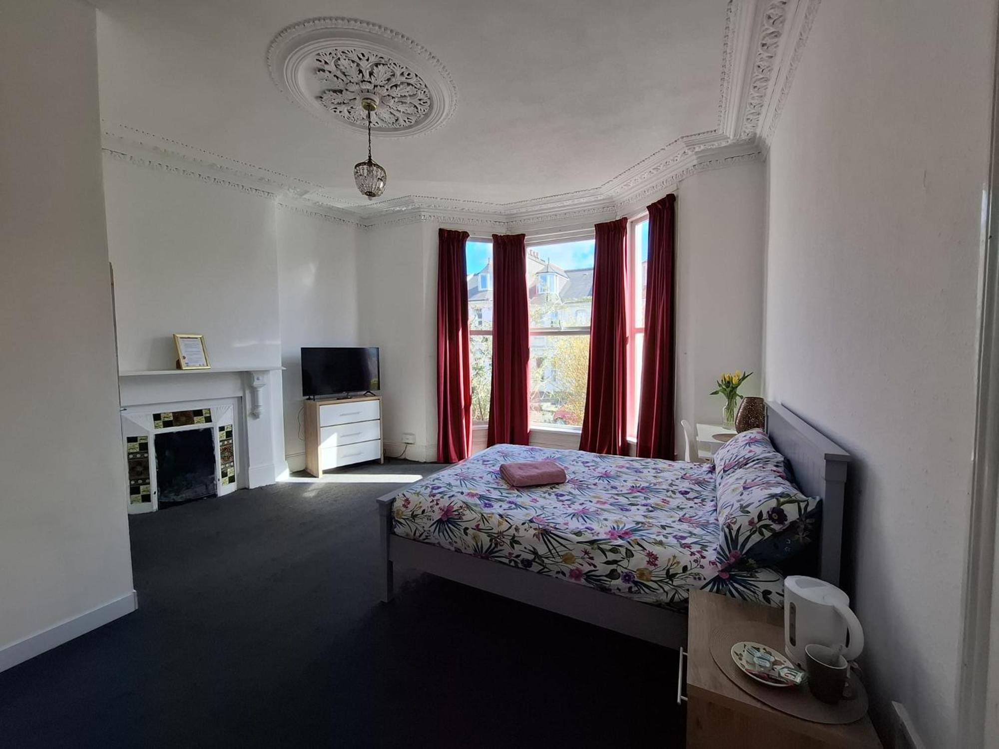 Freedom Park Villas, * Plymouth